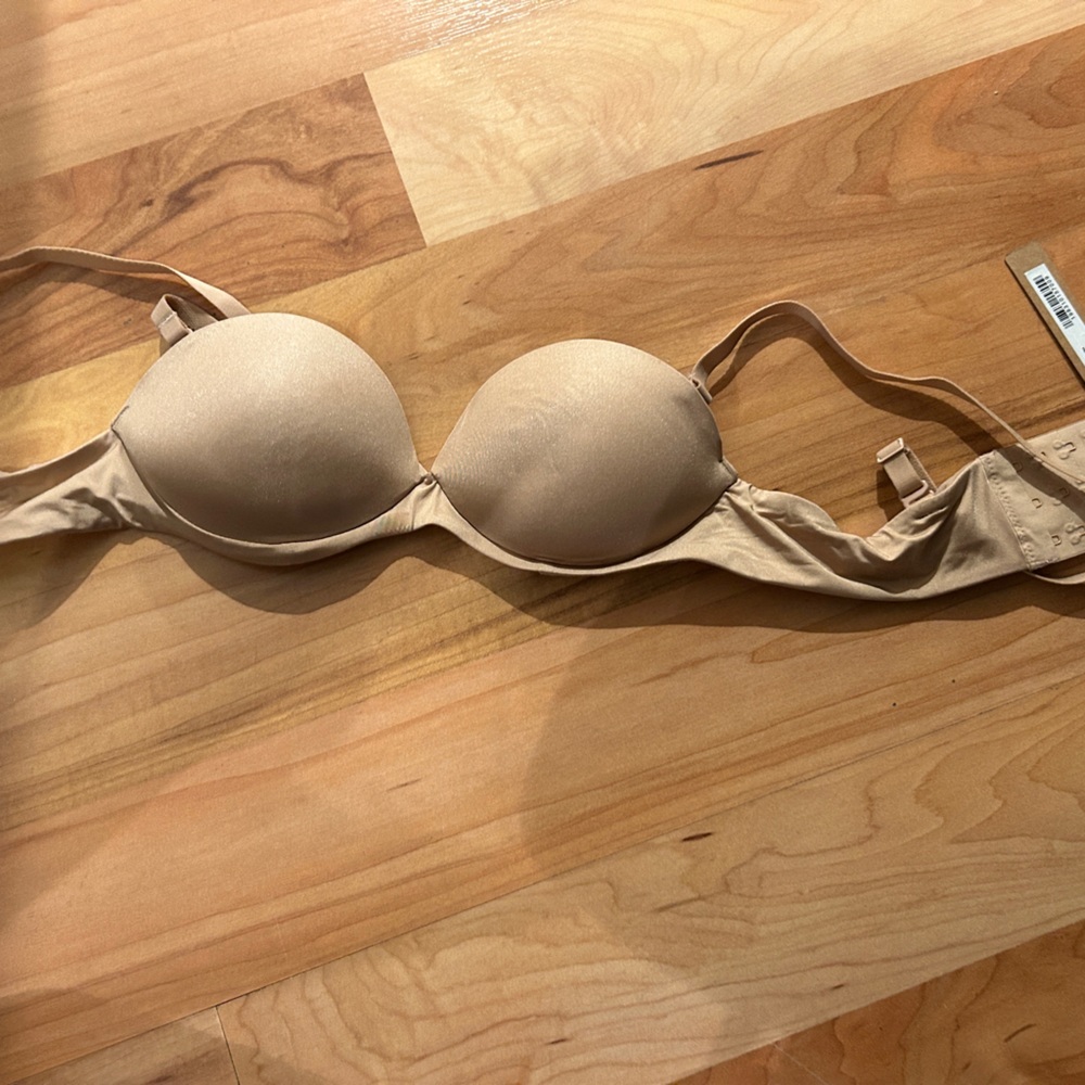 SKIMS Classic Nude Bra - Picture 1 of 3